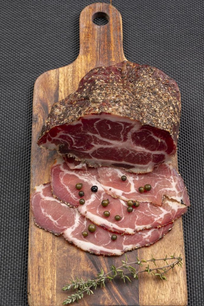 Cabeza de Lomo a la Pimienta